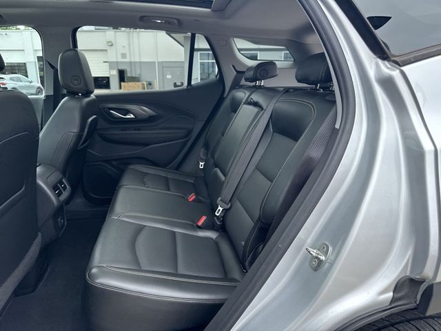 GMC Terrain Vehicle Full-screen Gallery Image 28