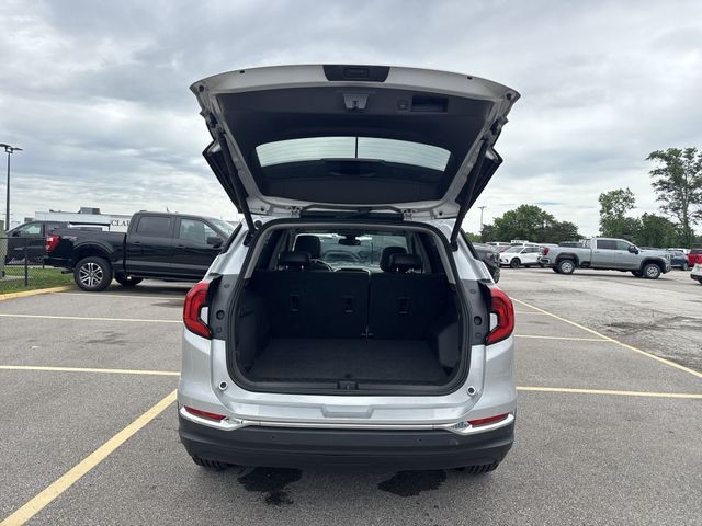 GMC Terrain Vehicle Full-screen Gallery Image 29