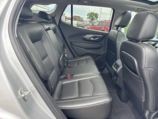 GMC Terrain Vehicle Full-screen Gallery Image 30