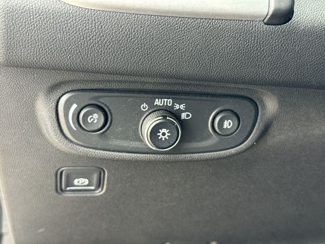 GMC Terrain Vehicle Full-screen Gallery Image 38