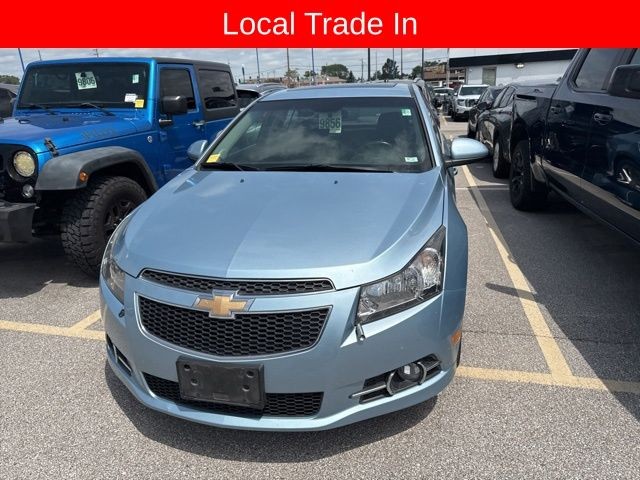 Chevrolet Cruze Vehicle Full-screen Gallery Image 03