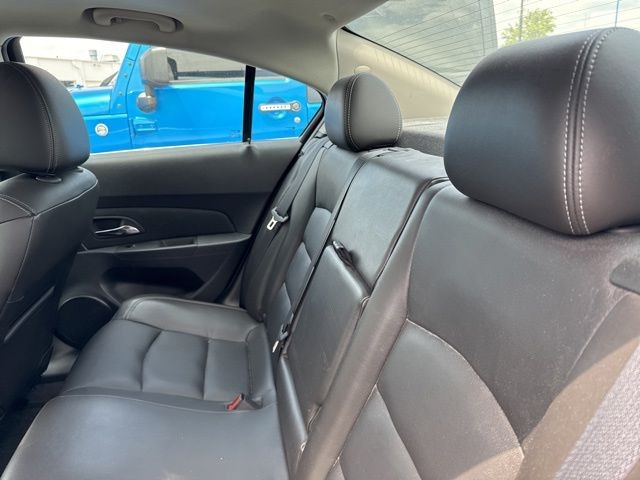 Chevrolet Cruze Vehicle Full-screen Gallery Image 15