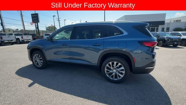 Buick Enclave Vehicle Full-screen Gallery Image 06