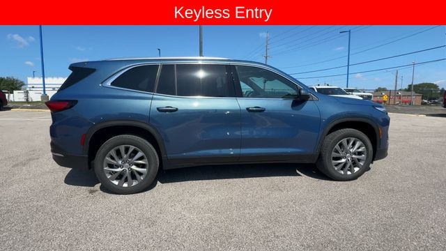 Buick Enclave Vehicle Full-screen Gallery Image 09