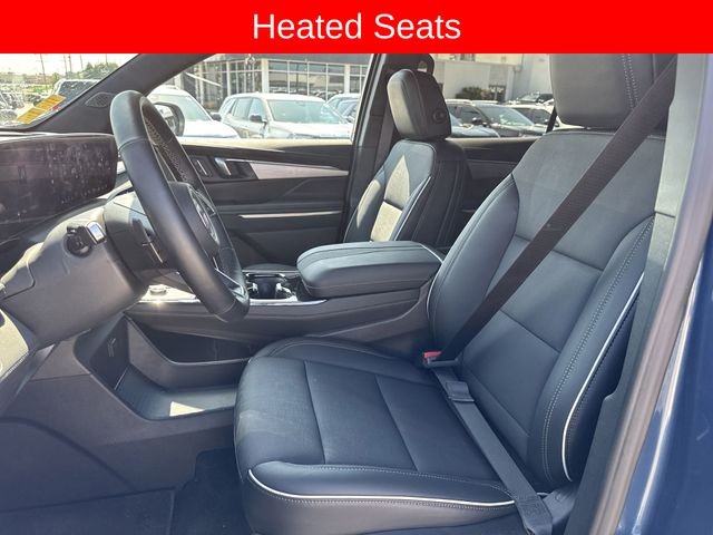 Buick Enclave Vehicle Full-screen Gallery Image 19