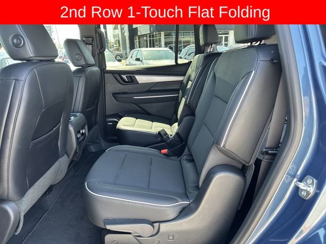 Buick Enclave Vehicle Full-screen Gallery Image 25