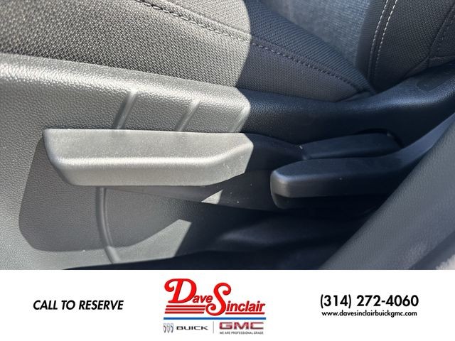 GMC Terrain Vehicle Full-screen Gallery Image 12