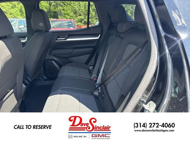 GMC Terrain Vehicle Full-screen Gallery Image 22