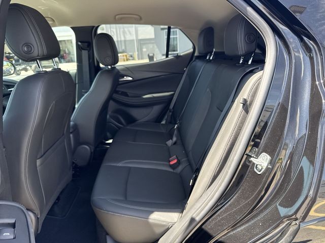 Buick Encore GX Vehicle Full-screen Gallery Image 26