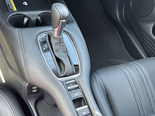 Honda HR-V Vehicle Full-screen Gallery Image 19