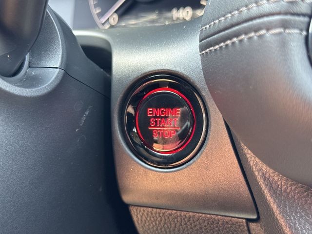 Honda HR-V Vehicle Full-screen Gallery Image 20