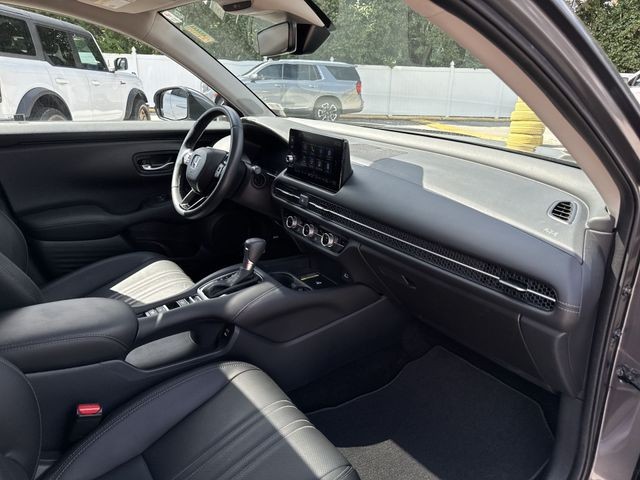 Honda HR-V Vehicle Full-screen Gallery Image 31