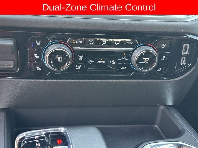 Chevrolet Silverado 1500 Vehicle Full-screen Gallery Image 22