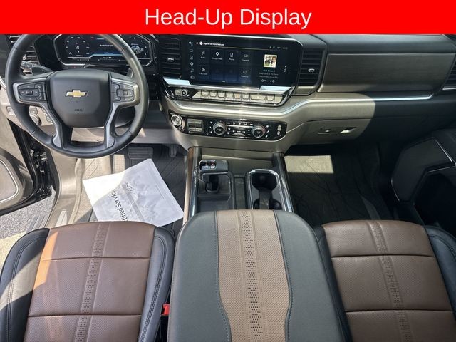 Chevrolet Silverado 1500 Vehicle Full-screen Gallery Image 25
