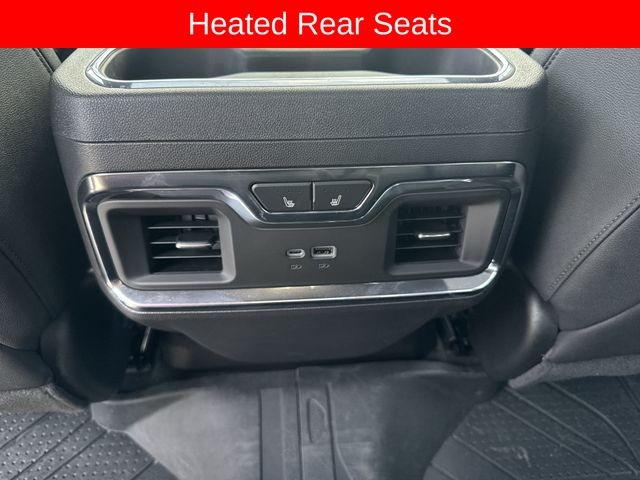 Chevrolet Silverado 1500 Vehicle Full-screen Gallery Image 26