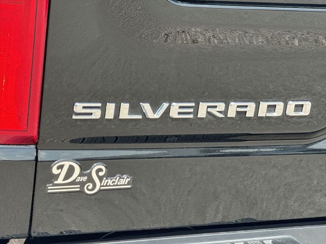 Chevrolet Silverado 1500 Vehicle Full-screen Gallery Image 37