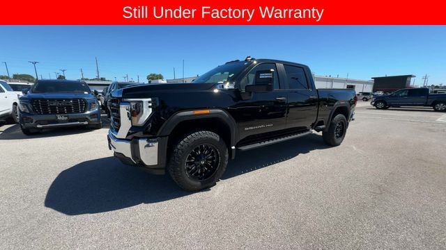GMC Sierra 2500HD Vehicle Full-screen Gallery Image 05