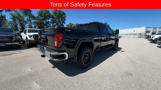 GMC Sierra 2500HD Vehicle Full-screen Gallery Image 10
