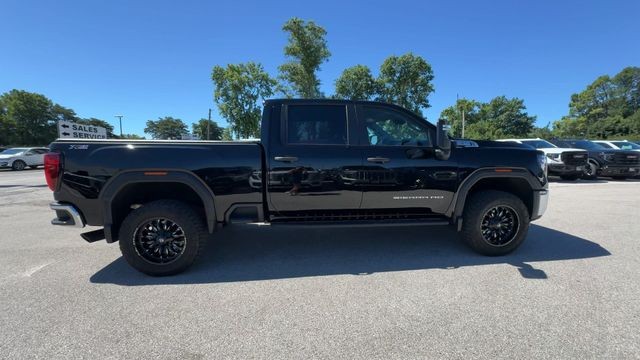 GMC Sierra 2500HD Vehicle Full-screen Gallery Image 11