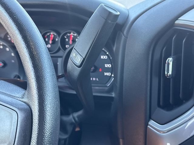 GMC Sierra 2500HD Vehicle Full-screen Gallery Image 19