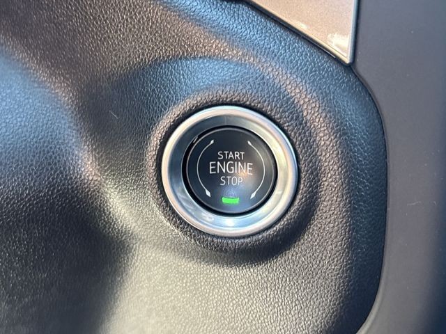 GMC Sierra 2500HD Vehicle Full-screen Gallery Image 20