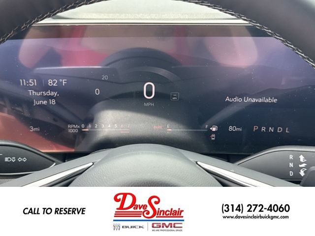 Buick Enclave Vehicle Full-screen Gallery Image 15