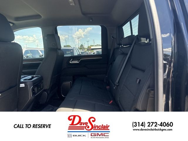 GMC Sierra 3500HD Vehicle Full-screen Gallery Image 22