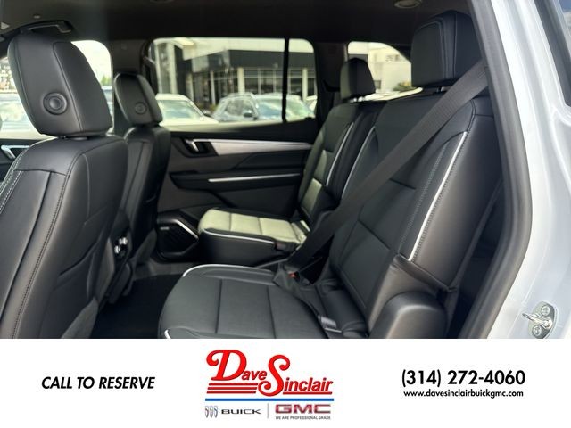 Buick Enclave Vehicle Full-screen Gallery Image 22