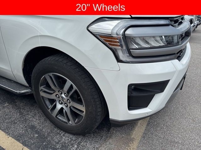 Ford Expedition Vehicle Full-screen Gallery Image 10