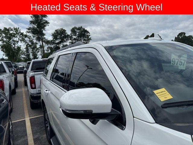 Ford Expedition Vehicle Full-screen Gallery Image 11