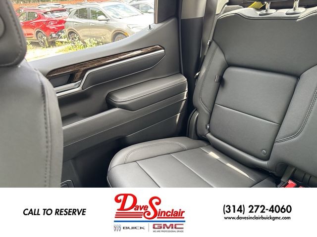 GMC Sierra 1500 Vehicle Full-screen Gallery Image 13
