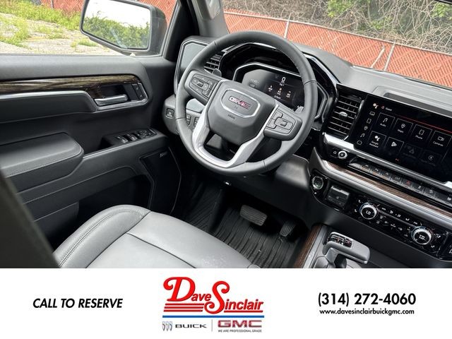 GMC Sierra 1500 Vehicle Full-screen Gallery Image 17