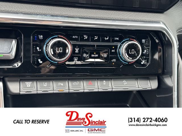 GMC Sierra 2500HD Vehicle Full-screen Gallery Image 19
