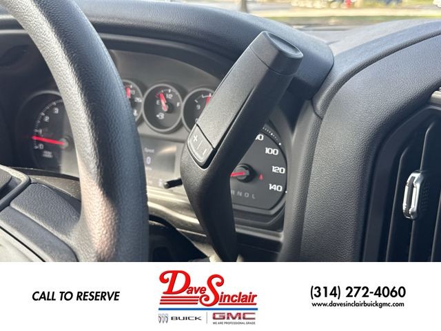 GMC Sierra 3500HD Vehicle Full-screen Gallery Image 19