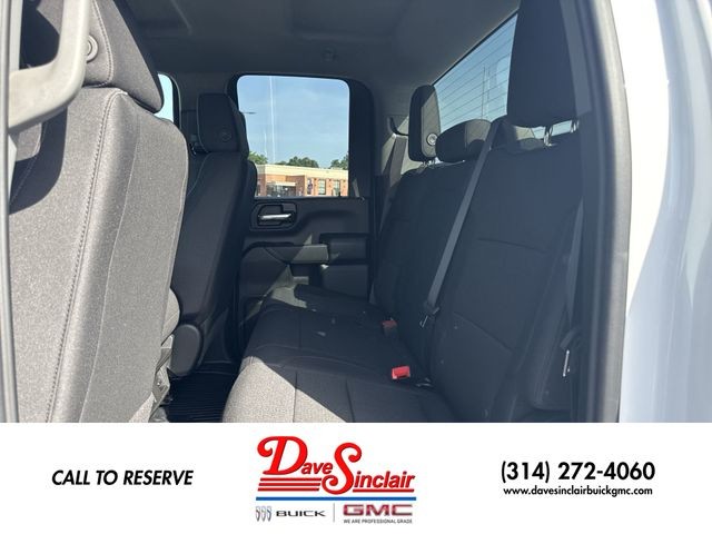 GMC Sierra 3500HD Vehicle Full-screen Gallery Image 21