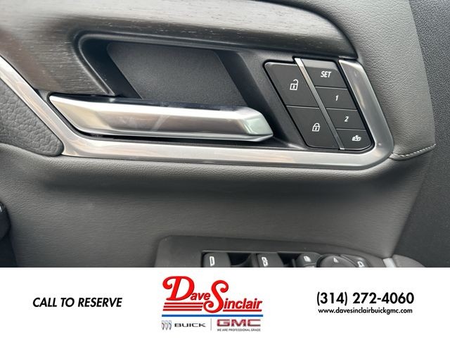 GMC Sierra 2500HD Vehicle Full-screen Gallery Image 13