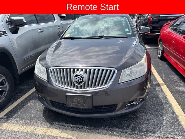 Buick LaCrosse Vehicle Full-screen Gallery Image 03