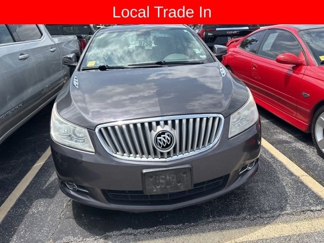 Buick LaCrosse Vehicle Full-screen Gallery Image 04