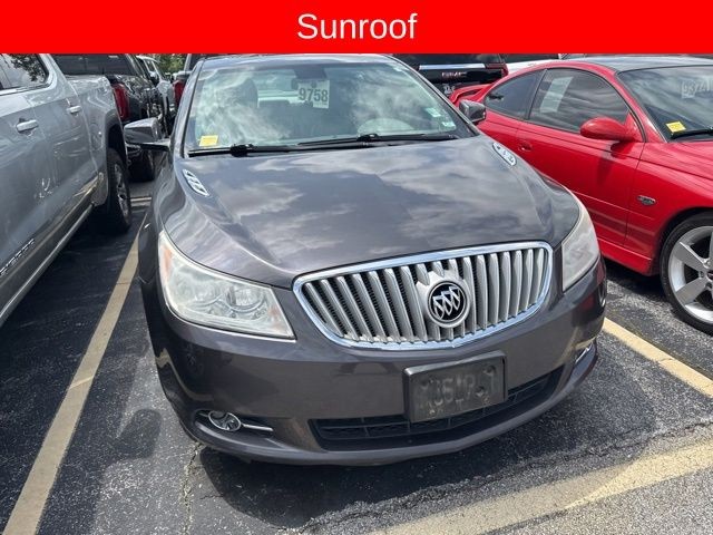 Buick LaCrosse Vehicle Full-screen Gallery Image 05