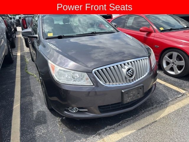 Buick LaCrosse Vehicle Full-screen Gallery Image 06