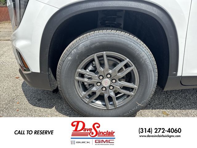 GMC Acadia Vehicle Full-screen Gallery Image 10