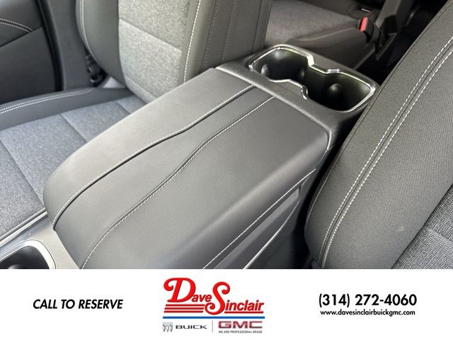 GMC Acadia Vehicle Full-screen Gallery Image 21
