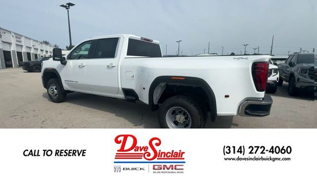 GMC Sierra 3500HD Vehicle Full-screen Gallery Image 06