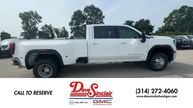 GMC Sierra 3500HD Vehicle Full-screen Gallery Image 09