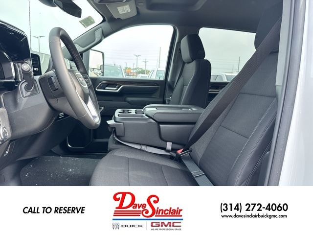 GMC Sierra 3500HD Vehicle Full-screen Gallery Image 11