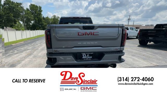 GMC Sierra 2500HD Vehicle Full-screen Gallery Image 07