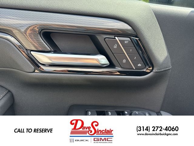 GMC Sierra 2500HD Vehicle Full-screen Gallery Image 13