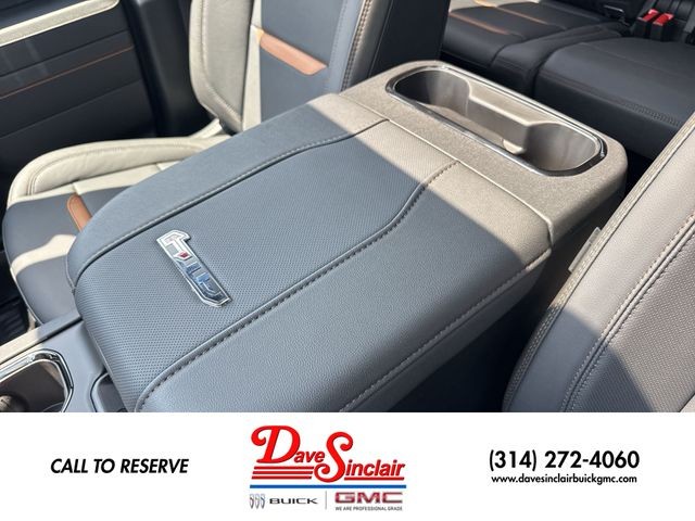 GMC Sierra 2500HD Vehicle Full-screen Gallery Image 21