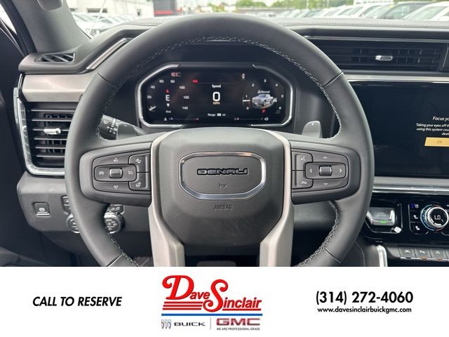 GMC Sierra 1500 Vehicle Full-screen Gallery Image 14
