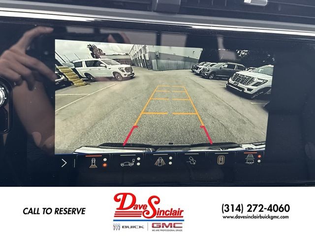 GMC Sierra 1500 Vehicle Full-screen Gallery Image 17